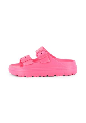 Chancla de goma rosa con dos hebillas ajustables, suela gruesa y fondo texturizado para mayor agarre. Diseñada para comodidad y uso casual.