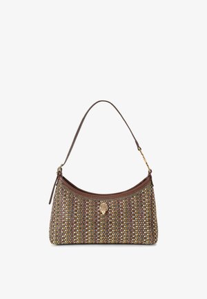 Piccola borsa a tracolla marrone ricoperta di strass multicolori con dettaglio di testa di leone dorata e tracolla sottile regolabile.