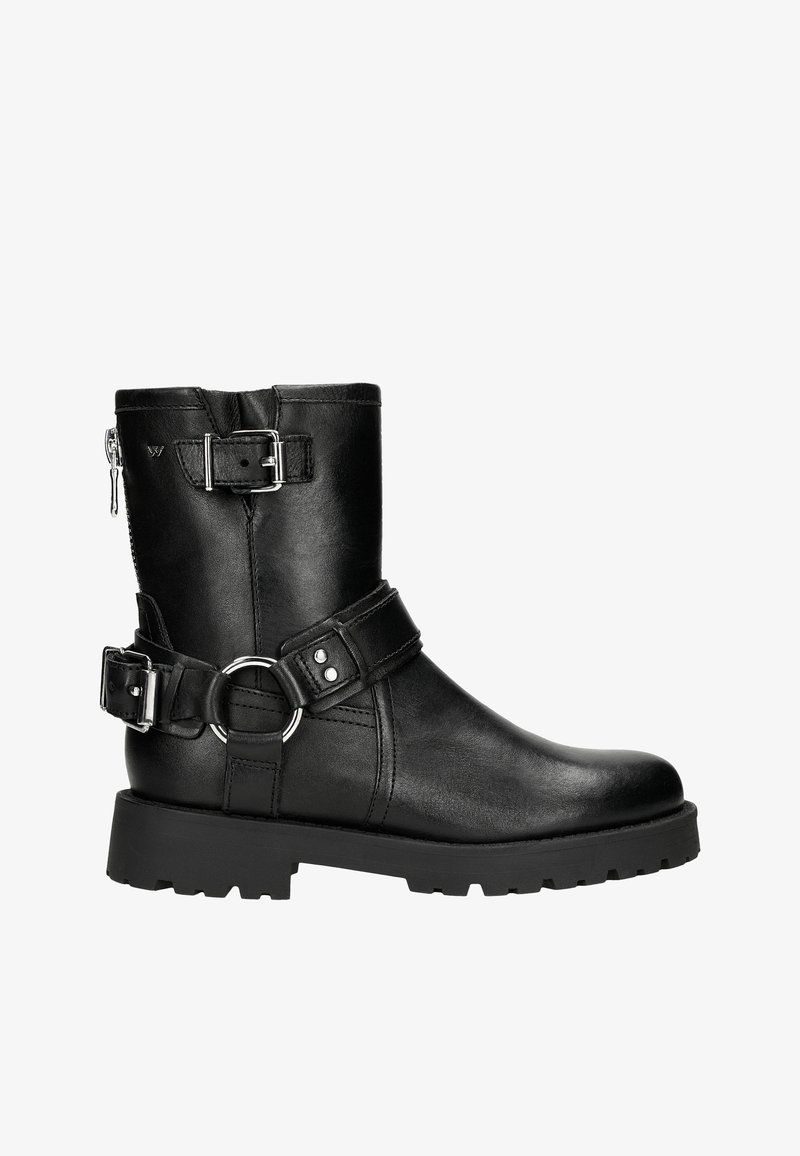 Czarne skórzane botki za kostkę z bocznym zamkiem błyskawicznym, dekoracyjnymi paskami z klamrami oraz wytrzymałą podeszwą. Gładka tekstura z akcentami w srebrnym kolorze.