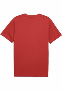 Rød kortærmet t-shirt lavet af blødt bomuldsstof. Har et klassisk crew neck design og en glat, ensartet tekstur.