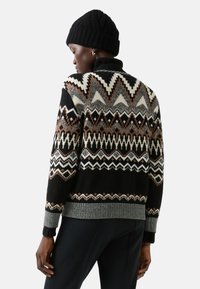 Bogner AVENA - Trui - schwarz braun off white