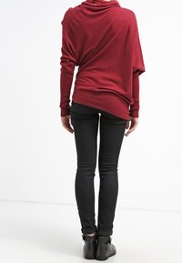 khujo Pullover - red