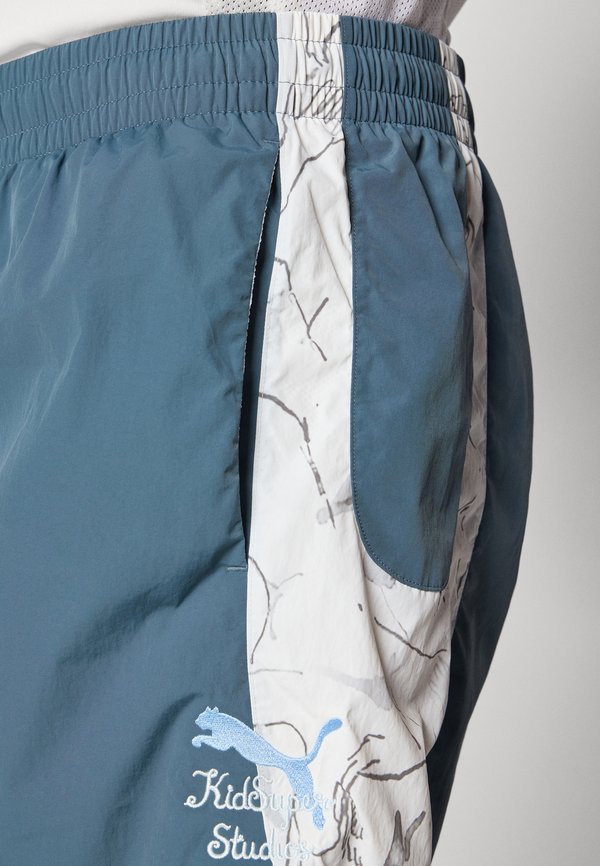 KIDSUPER MANCHESTER CITY FC TRAVEL SHORT - Club wear3