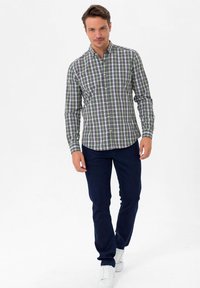 Felix Hardy PLAID REGULAR FIT - Camisa - green