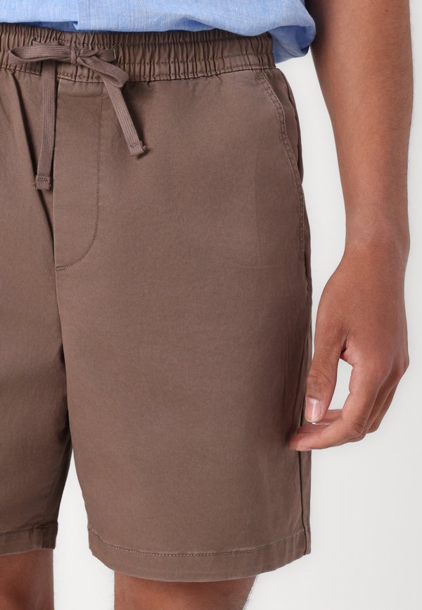 ESSENTIAL EASY  - Shorts - taproot3