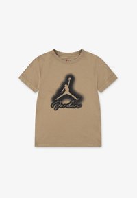 Unselected, desert camo