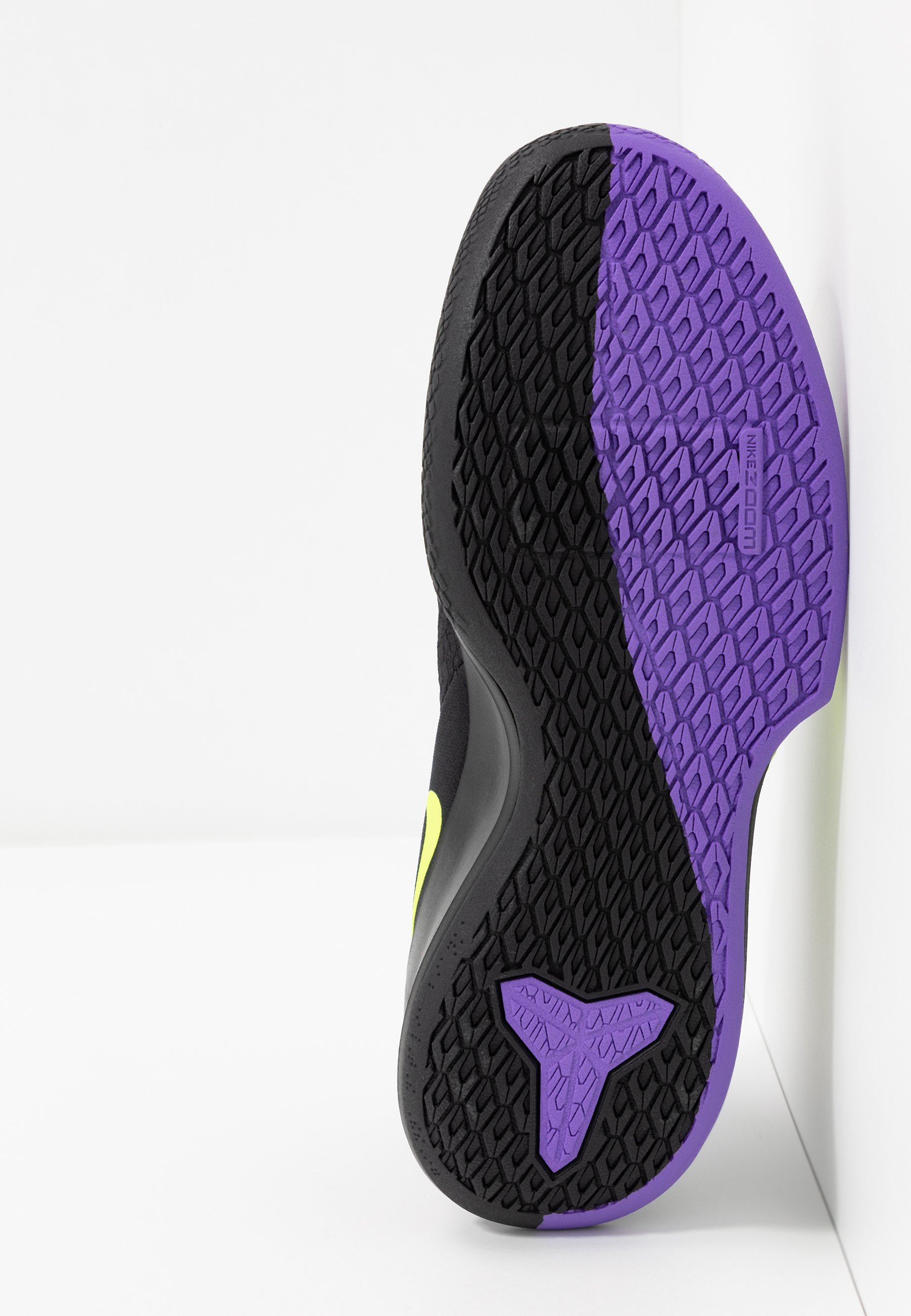purple and black basketball shoes