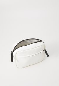 Pier One UNISEX - Skulderveske - white