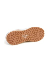 Witte sneakerzool met een gestructureerde rubberen onderkant met ronde grips. Het "Pepe Jeans London" logo is centraal in het wit gedrukt.