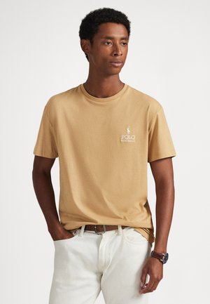 CLASSIC FIT LOGO JERSEY T-SHIRT - Basic póló - classic camel