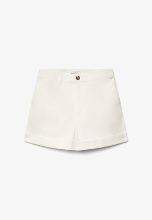 Shorts blancs cintrés avec passants de ceinture, fermeture avant par boutons et ourlets retroussés, taille petite par Calliope.