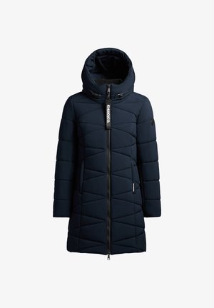 Námořnická péřová bunda s vysokým límcem, zipovým zapínáním a prošívaným vzorem. Obsahuje boční kapsy a logo na táhle na zip.