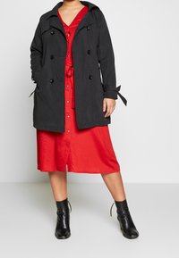 JUNAROSE - by VERO MODA Prochowiec