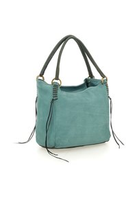 Borsa in suede verde acqua con doppi manici verde acqua scuro, anelli dorati e dettagli cuciti, con eleganti nappine in pelle sottili pendenti sui lati.