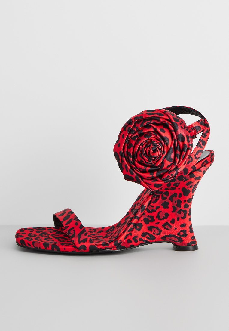 Jeffrey Campbell Sandales compensées rouge