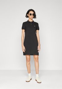 Lacoste Dnevna obleka - black
