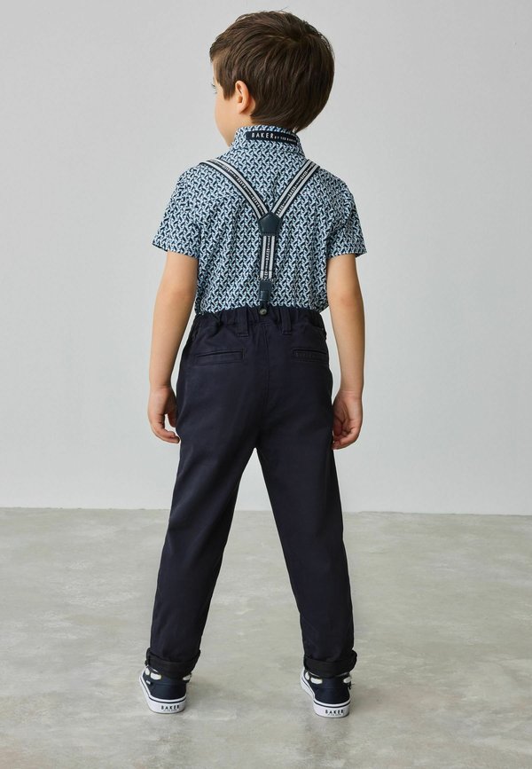 REGULAR FIT SET  – Gürtel