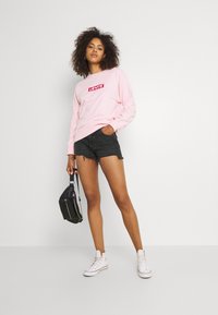 Levi's® 501® ORIGINAL SHORT - Calções de ganga - wise up