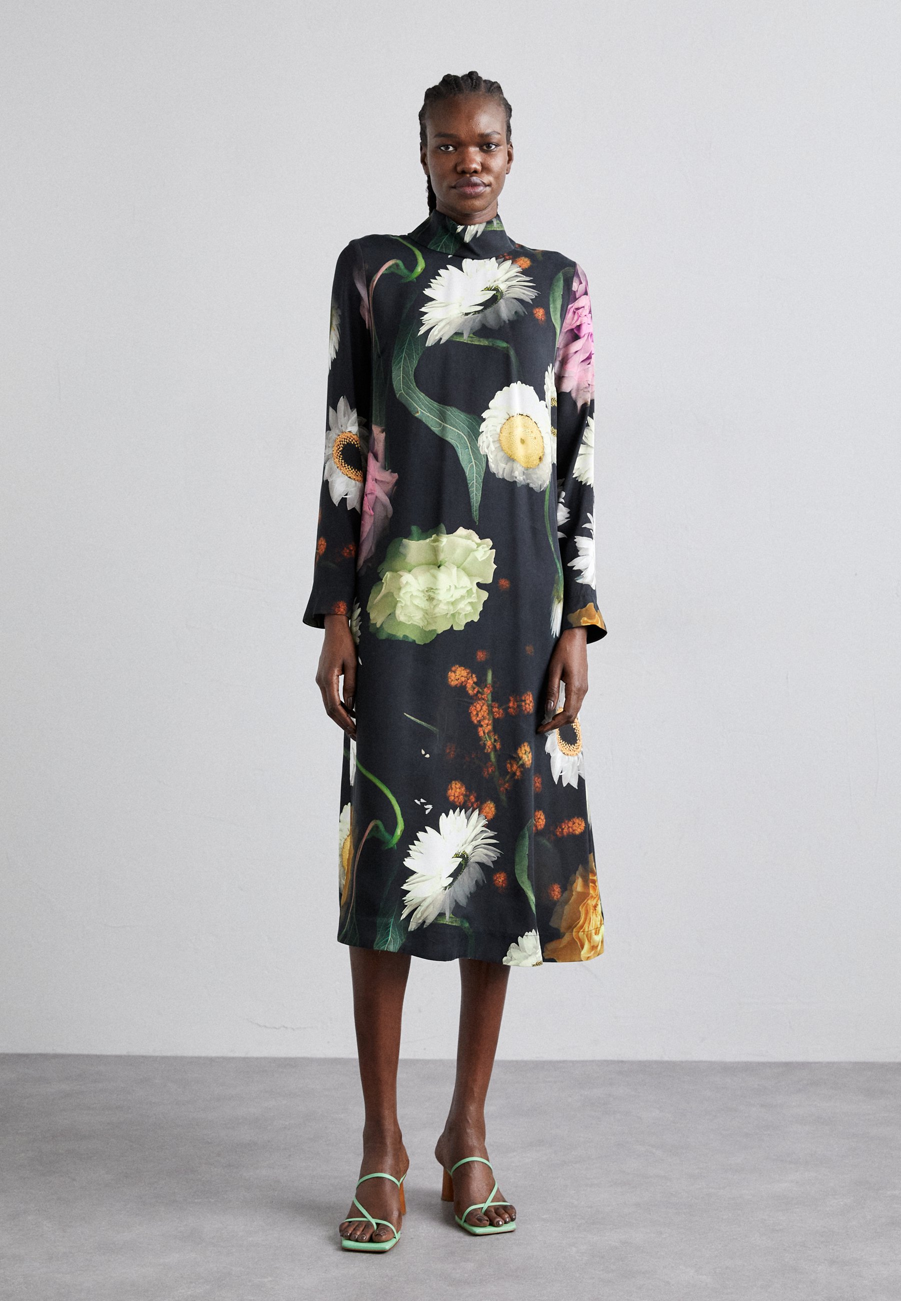 Stine Goya MILLIE - Freizeitkleid - black/schwarz - Zalando.de