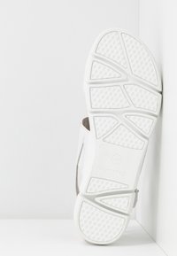 Tamaris WOMS SANDALS - Walking sandals - white