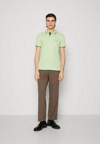 BOSS PAUL - Pólóing - open green