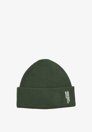 Megzta kepurė - duffel bag