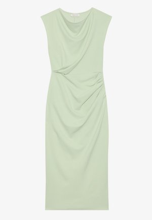 Robe vert menthe avec un col drapé, silhouette ajustée et détail froncé sur le côté. Fabriquée en tissu doux avec une texture lisse.