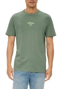 s.Oliver  MIT LOGO ciemnozielony