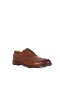 Chaussure de cérémonie en cuir marron avec des détails en brogue, design courbé, cinq œillets pour les lacets et une finition lisse. Talon en bois plat.
