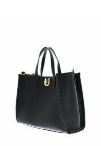 Czarna skórzana torebka z dwoma uchwytami u góry, złotymi elementami i wypukłym przeszyciem wzdłuż krawędzi. Strukturalny kształt i gładka faktura.