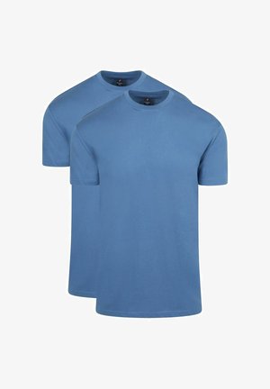 Twee effen blauwe T-shirts met korte mouwen en ronde hals gestapeld, vooraanzicht, met gladde stof en gestikte zomen.