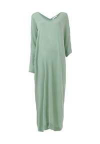 Vestido largo y holgado de suave tela verde menta. Presenta un escote en V y mangas tres cuartos, con un acabado texturizado.