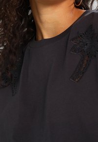 Levi's® Printtipaita - dark blue