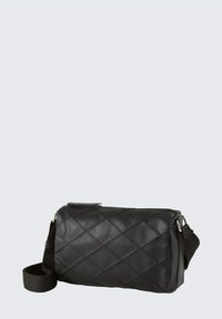 Schwarze Ledertasche für die Schulter mit einem diamantgequilteten Design, rechteckiger Form, verstellbarem Schulterriemen und Reißverschluss.