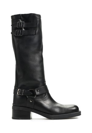 - Kowbojki i obuwie motocyklowe