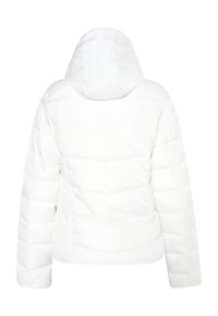 Witte pufferjack met capuchon, voorzien van horizontale gestikte secties en een glad, glanzend oppervlak. Uitlopende mouwen en rechte zoom.