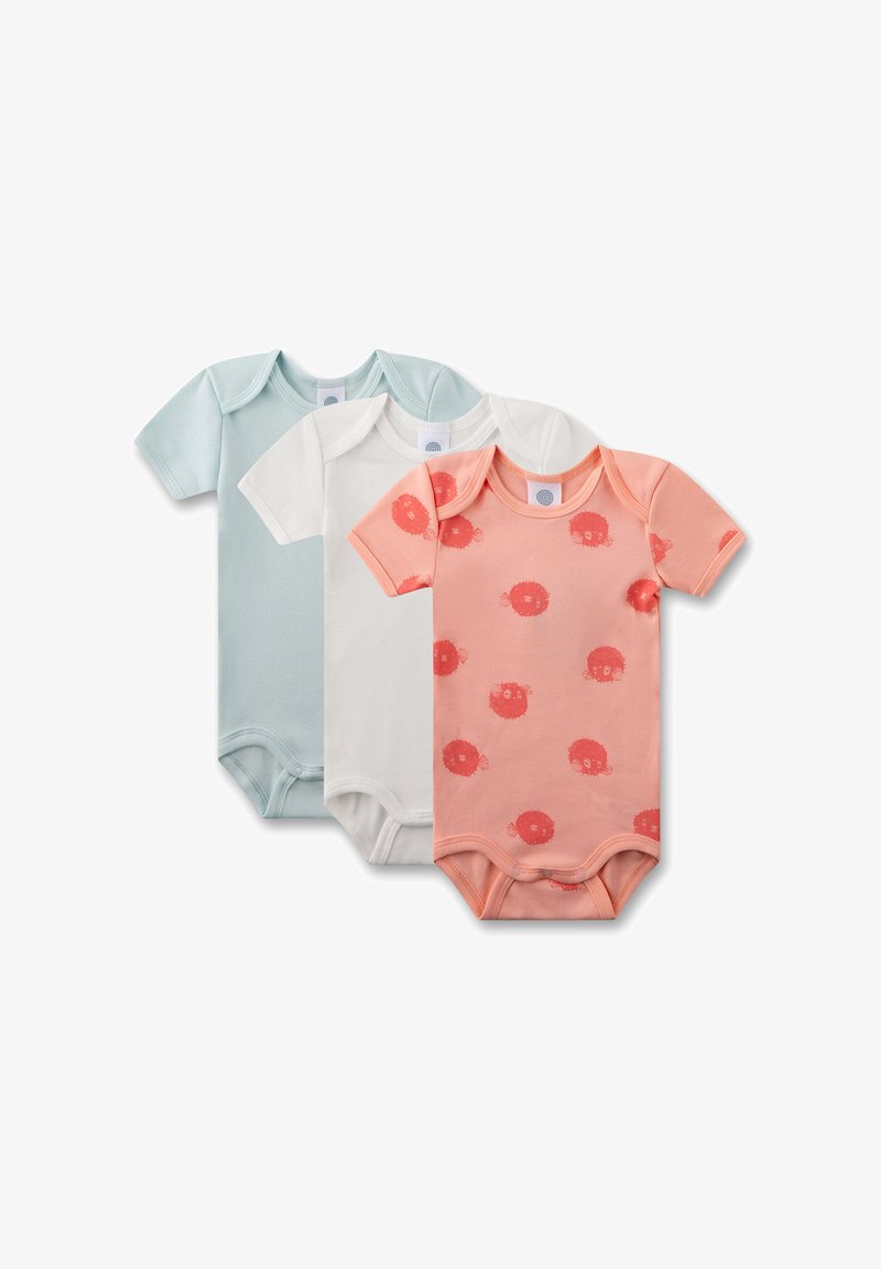 Drei Kurzarm-Babymützchen: mintgrün, weiß und pfirsichfarben mit roten Fischmustern. Hergestellt aus weichem, dehnbarem Stoff mit Druckknopfverschluss.