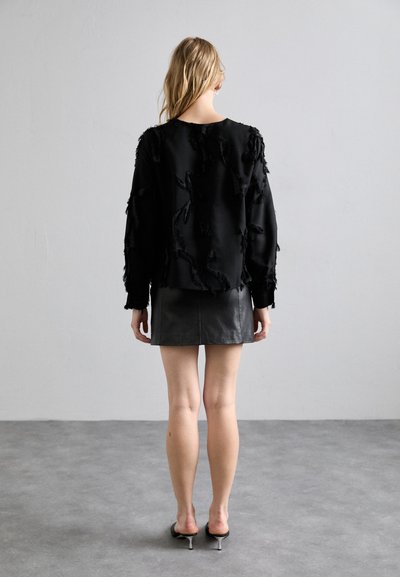 Stine Goya V NECK LONG SLEEVE - Blůza - jet black