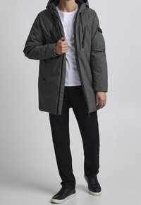 11 Project Parka - grey