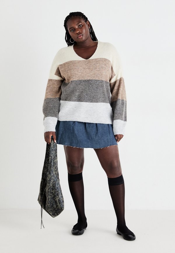 VMCDESMA V NECK  - Jumper3