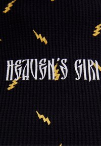 Bershka Stickad tröja - black