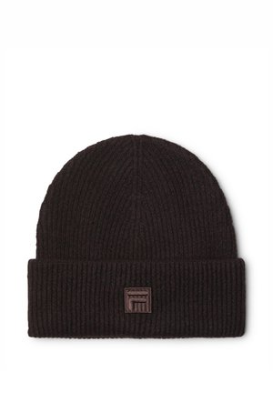Gorro de punto con canalé de color marrón oscuro, con puño doblado y un pequeño parche cuadrado con logo centrado en el puño.