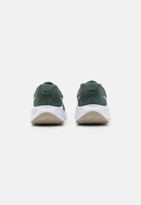 Nike Performance REVOLUTION 7 - Chaussures de running sur route - vintage green/guava ice/white/light iron ore