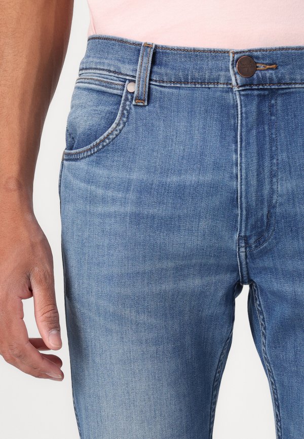 GREENSBORO - Straight leg jeans - sage2