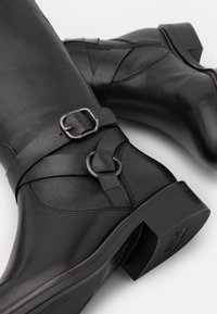 Tamaris Bottes - black