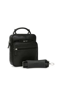 Borsa a tracolla in pelle nera con superficie testurizzata, due scomparti con zip, manico superiore e tracolla removibile con hardware in metallo.