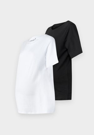 Black and white t-shirt
