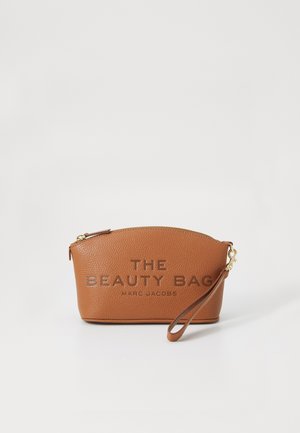 MARC JACOBS THE BEAUTY BAG - Mazgāšanas maiss - argan oil