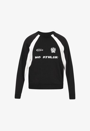 Hanorac negru cu accente albe și manșete striate. Partea din față prezintă textul îndrăzneț „MO ATHLSR” și un logo pe partea stângă.