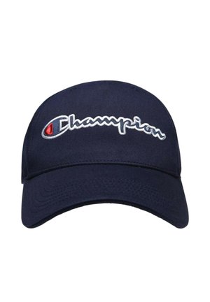 Cappellino da baseball blu navy con visiera curva e logo "Champion" ricamato in bianco sulla parte frontale.